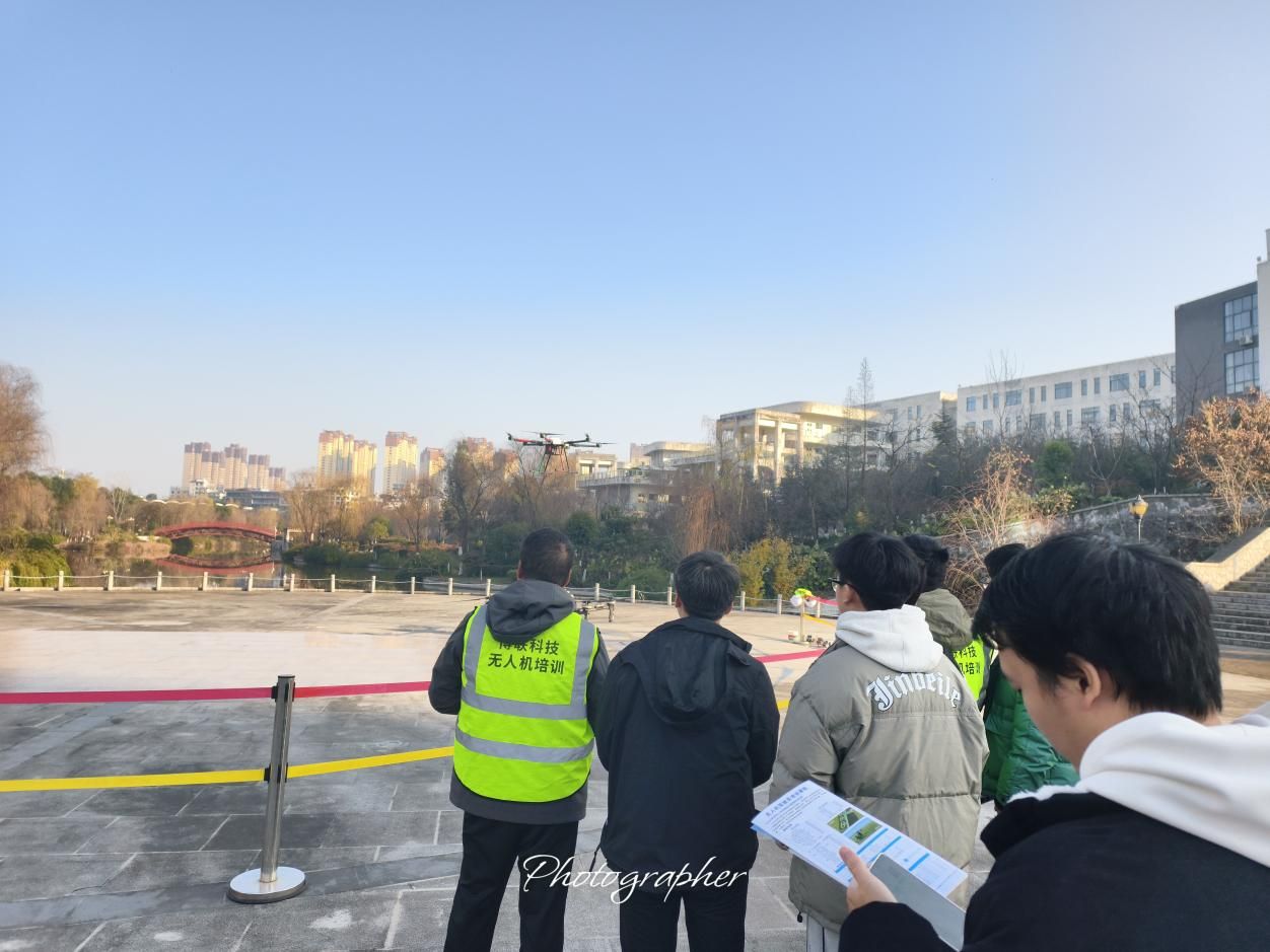 mmexport1766027913507 mmexport1766027913507